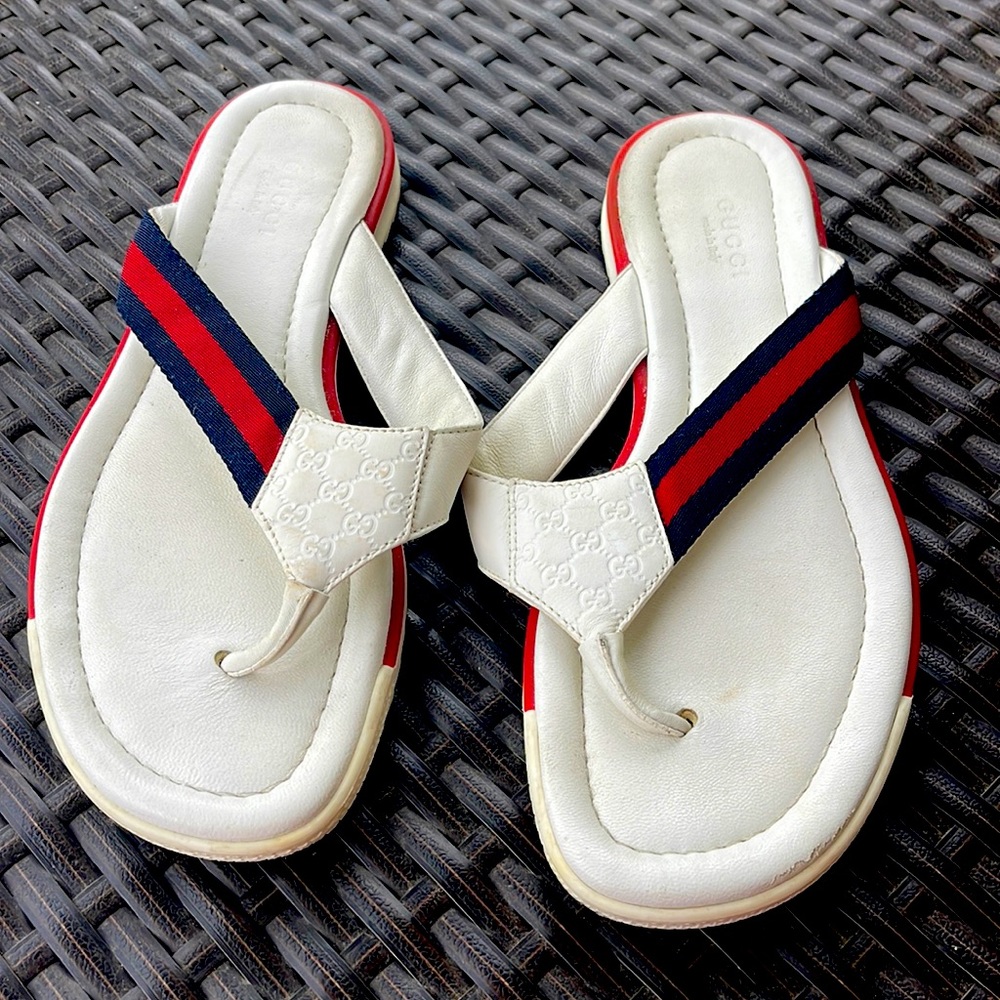 Gucci Flip Flops (38)